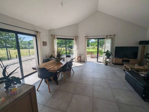 Luxury home in Pontcharra, Isère