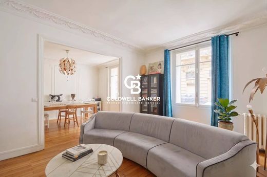 Apartment in Motte-Picquet, Commerce, Necker, Paris