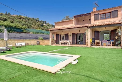 Casa de luxo - Saint-Laurent-du-Var, Alpes Marítimos