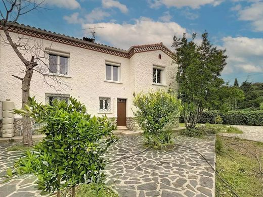 Luxury home in Ceret, Pyrénées-Orientales