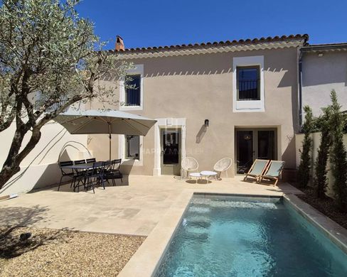 Casa di lusso a Eyragues, Bocche del Rodano