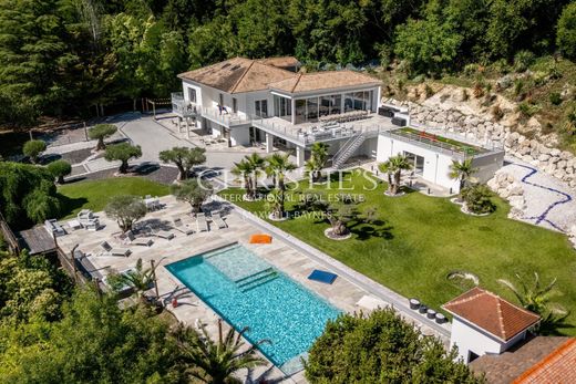 Luxury home in Bouliac, Gironde