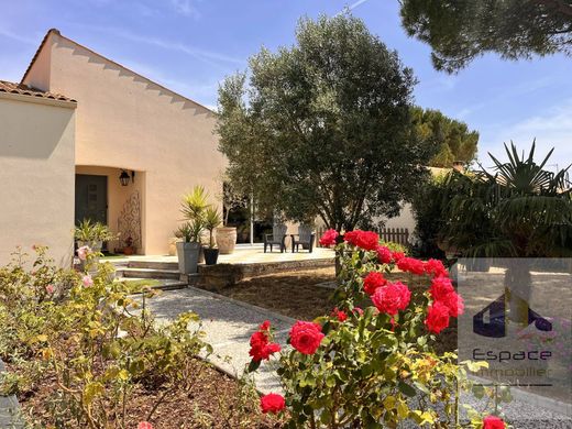 Luxury home in La Jarrie, Charente-Maritime