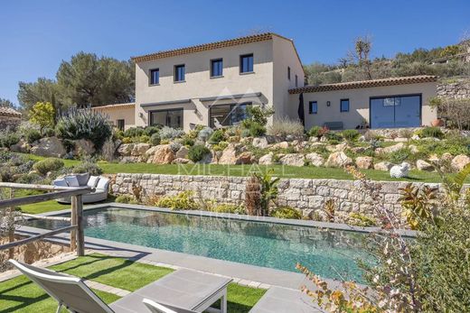 Villa in Tourrettes-sur-Loup, Alpes-Maritimes