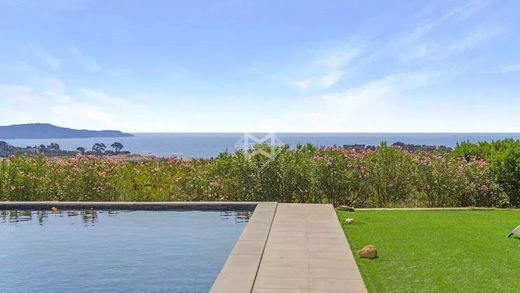 Villa in Cavalaire-sur-Mer, Var