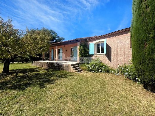 Fontvieille, Bouches-du-Rhôneの高級住宅