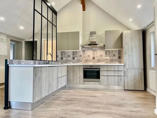 Apartment in Dudelange, Canton d'Esch-sur-Alzette