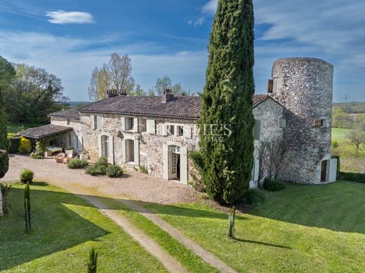 Castillo en Vélines, Dordoña