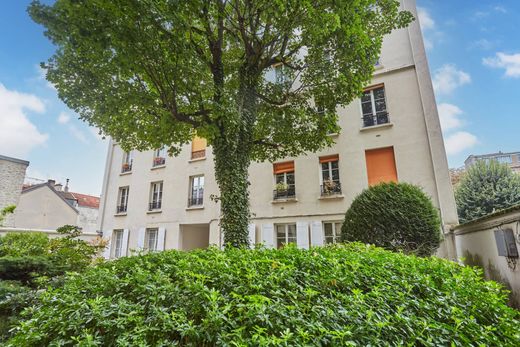 Apartment in Motte-Picquet, Commerce, Necker, Paris