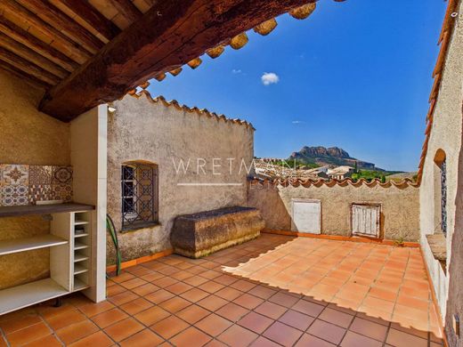 Luxury home in Roquebrune-sur-Argens, Var