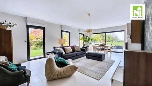 Luksusowy dom w Avelin, North