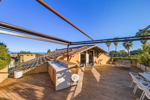 Apartment / Etagenwohnung in Saint-Jean-Cap-Ferrat, Alpes-Maritimes
