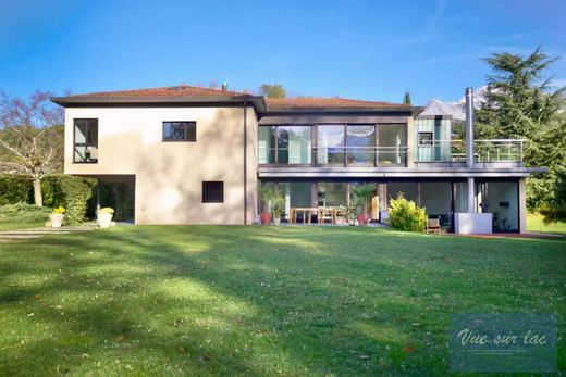 Villa in Chailly, Riviera-Pays-d'Enhaut District
