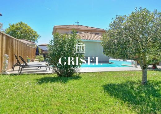 Luxury home in Mérignac, Gironde