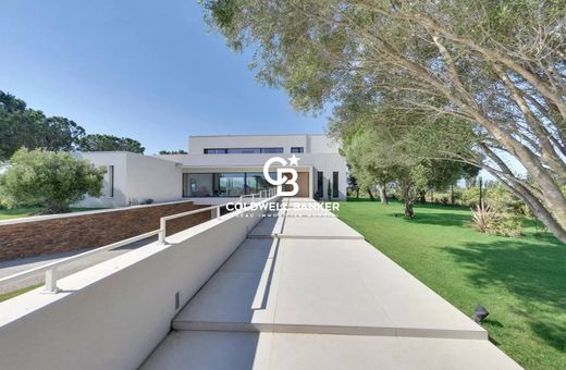 Villa in Perpignan, Pyrénées-Orientales