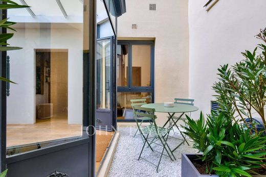 Apartment / Etagenwohnung in Saint-Germain, Odéon, Monnaie, Paris