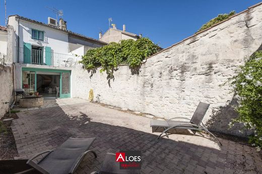 ‏בתי יוקרה ב  Aigues-Mortes, Gard