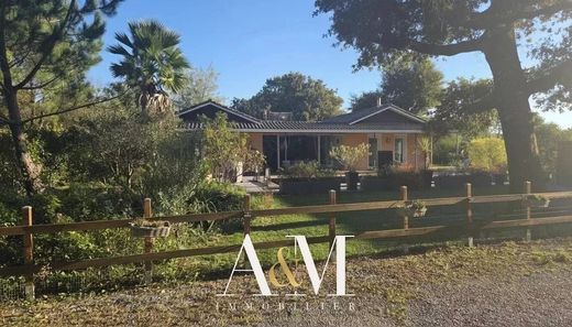 Luxury home in Marcheprime, Gironde
