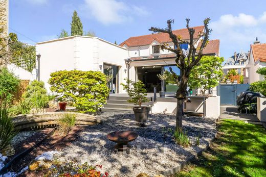Maison de luxe à Le Chesnay, Yvelines