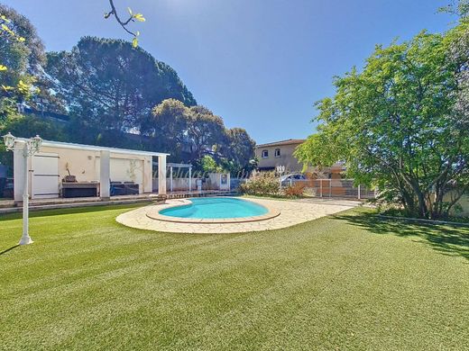 호화 저택 / Bastelicaccia, South Corsica