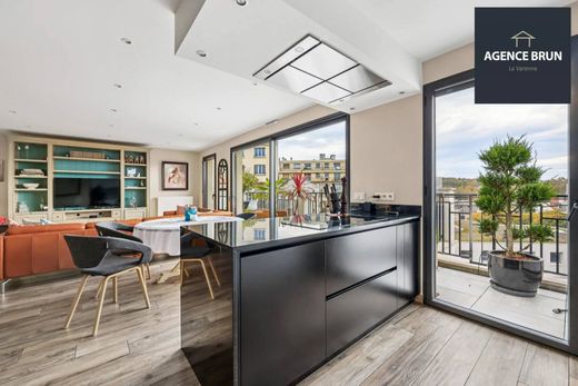 Apartment in Saint-Maur-des-Fossés, Val-de-Marne