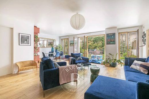 Apartment in Motte-Picquet, Commerce, Necker, Paris