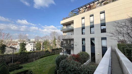 Apartment / Etagenwohnung in Meudon, Hauts-de-Seine