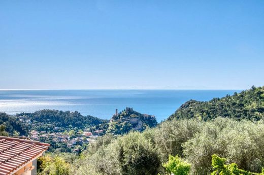 Apartment / Etagenwohnung in Èze, Alpes-Maritimes