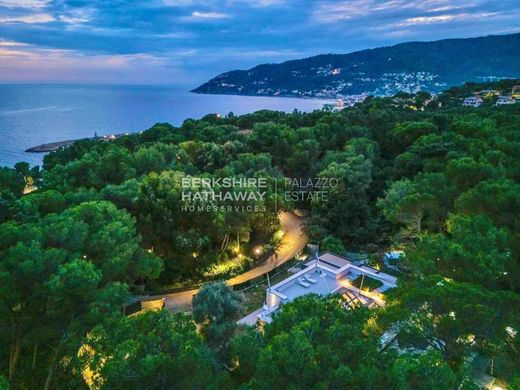 빌라 / Andora, Provincia di Savona