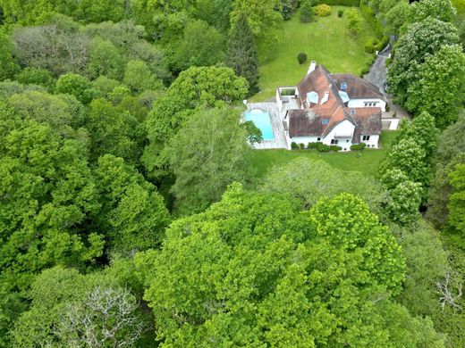 Luxe woning in Lourdes, Hautes-Pyrénées