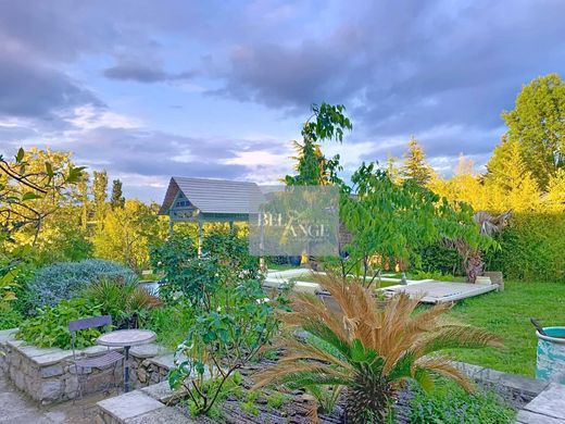 Элитный дом, Saint-André-de-Cruzières, Ardèche