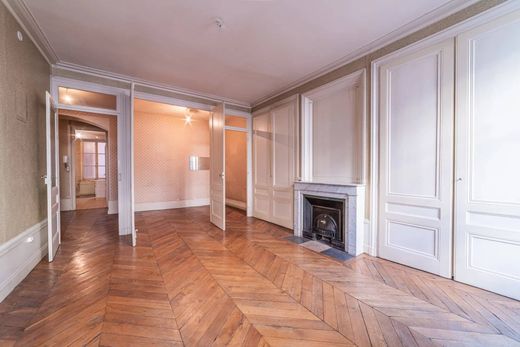 Apartment in Lyon, Rhône