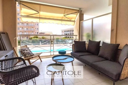 Apartment in Golfe-Juan, Alpes-Maritimes