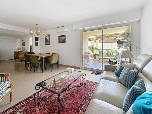 ‏דירה ב  קאן, Alpes-Maritimes