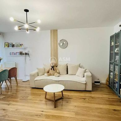 Apartment in Courbevoie, Hauts-de-Seine