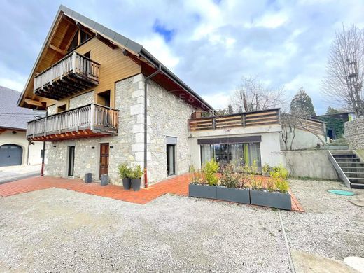 Maison de luxe à Cruseilles, Haute-Savoie