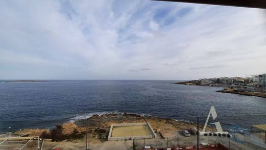 Apartment for rent per month in Buġibba