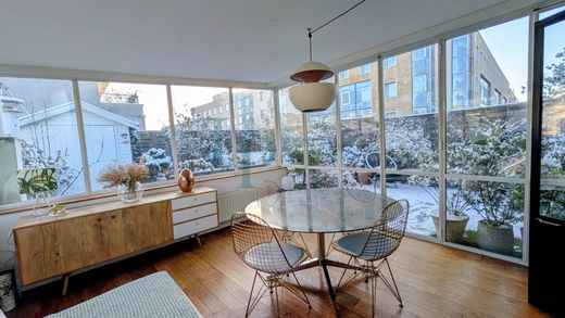 아파트 / Suresnes, Hauts-de-Seine