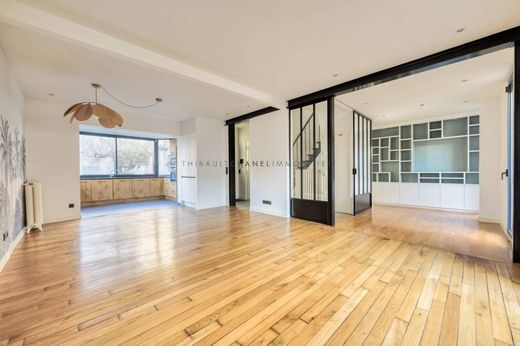 Luxe woning in Bois-Colombes, Hauts-de-Seine