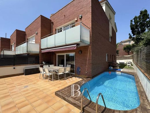 Luxury home in Tiana, Province of Barcelona