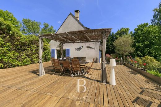 Luxury home in Bièvres, Essonne