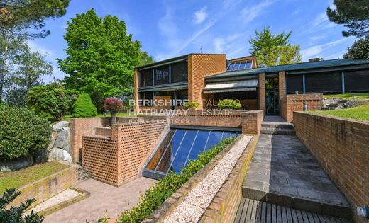 빌라 / Cantù, Provincia di Como