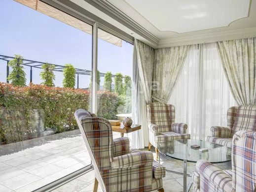 Apartment in Mougins, Alpes-Maritimes