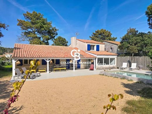 Luxury home in La Tranche-sur-Mer, Vendée