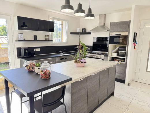 Элитный дом, Saint-Pée-sur-Nivelle, Pyrénées-Atlantiques