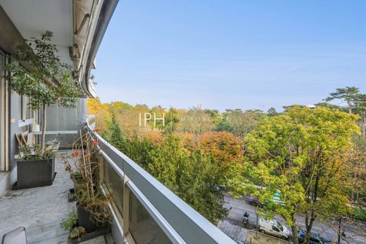 Apartment in Neuilly-sur-Seine, Hauts-de-Seine