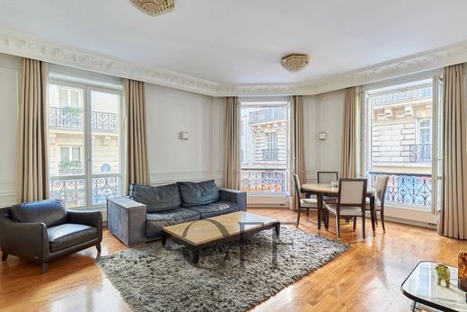 Apartment / Etagenwohnung in Champs-Elysées, Madeleine, Triangle d’or, Paris