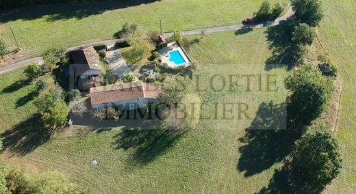 Luxury home in Puy-l'Évêque, Lot