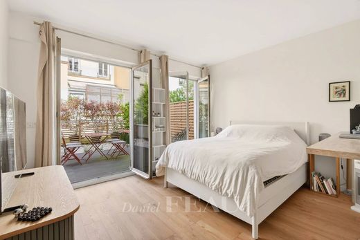 Apartment in Temple, Rambuteau – Francs Bourgeois, Réaumur, Paris