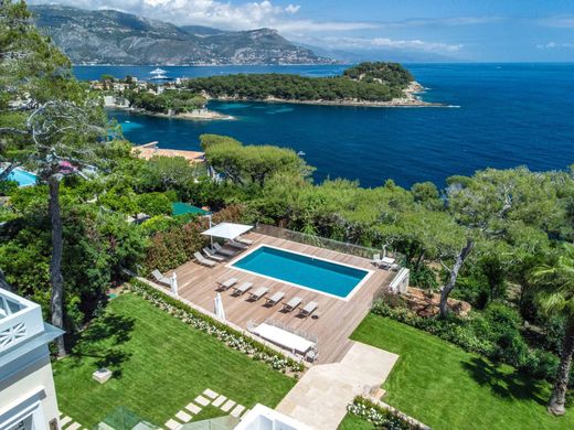Saint-Jean-Cap-Ferrat, Alpes-Maritimesのヴィラ